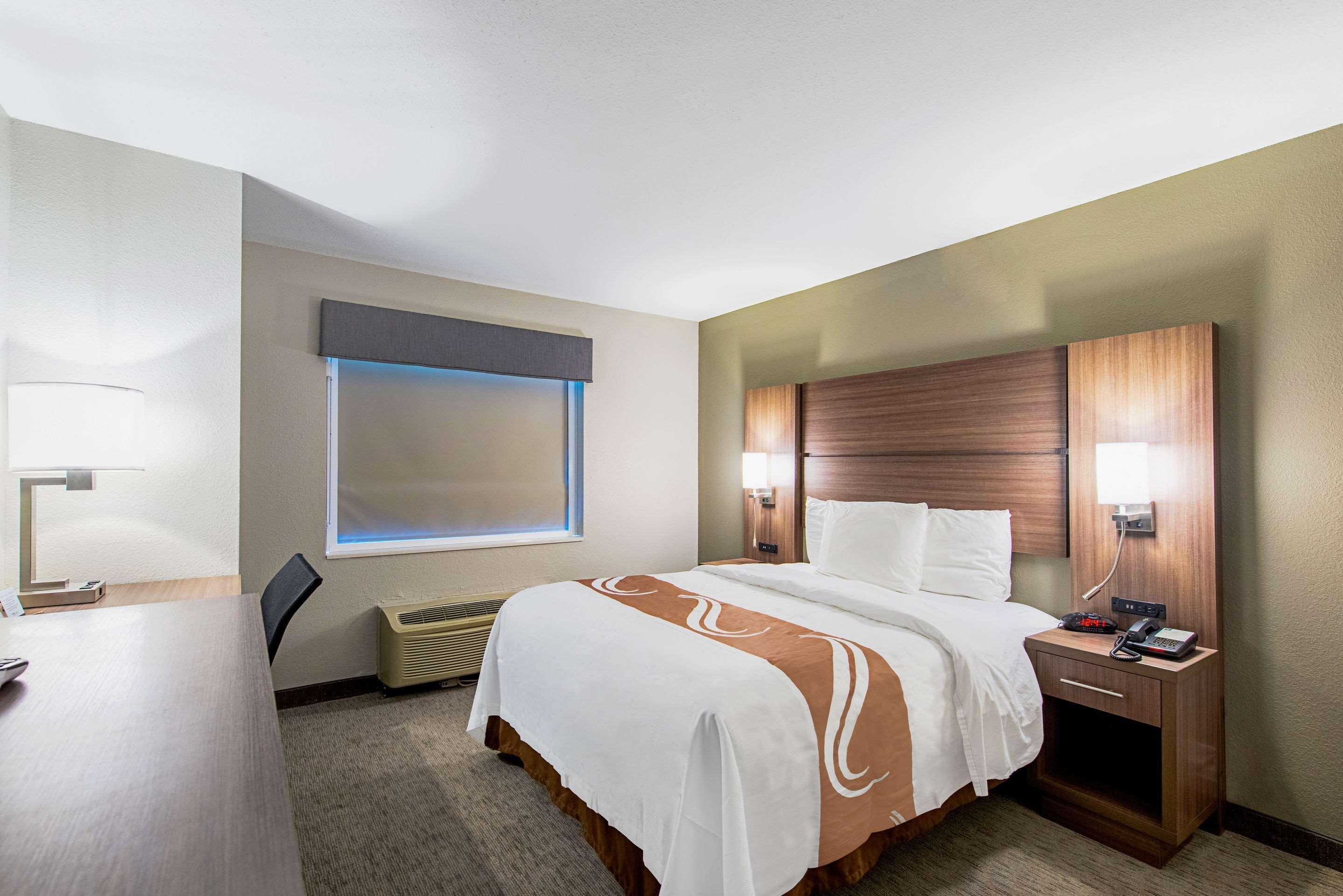 Quality Inn Mishawaka Near Notre Dame Exterior photo