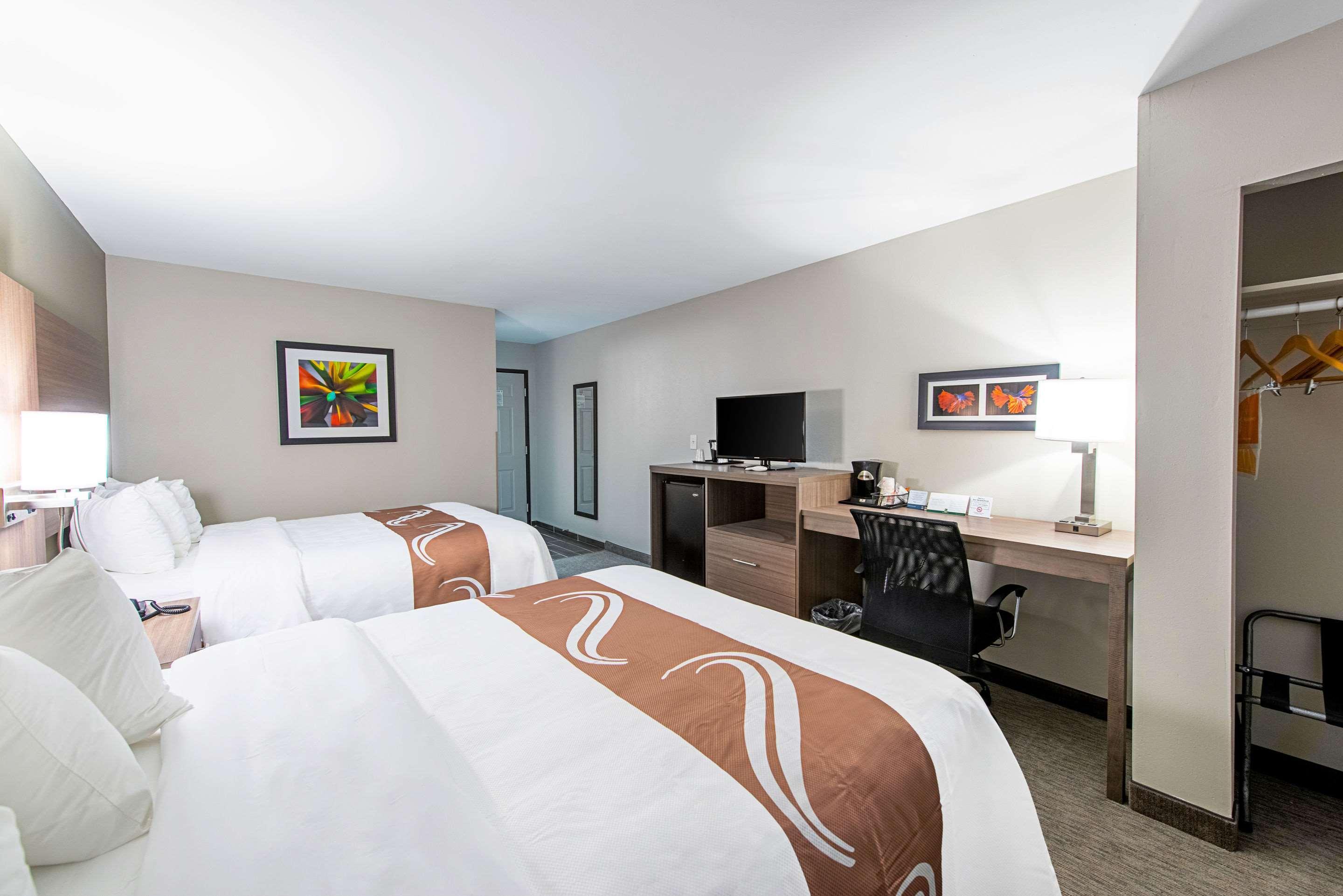 Quality Inn Mishawaka Near Notre Dame Exterior photo